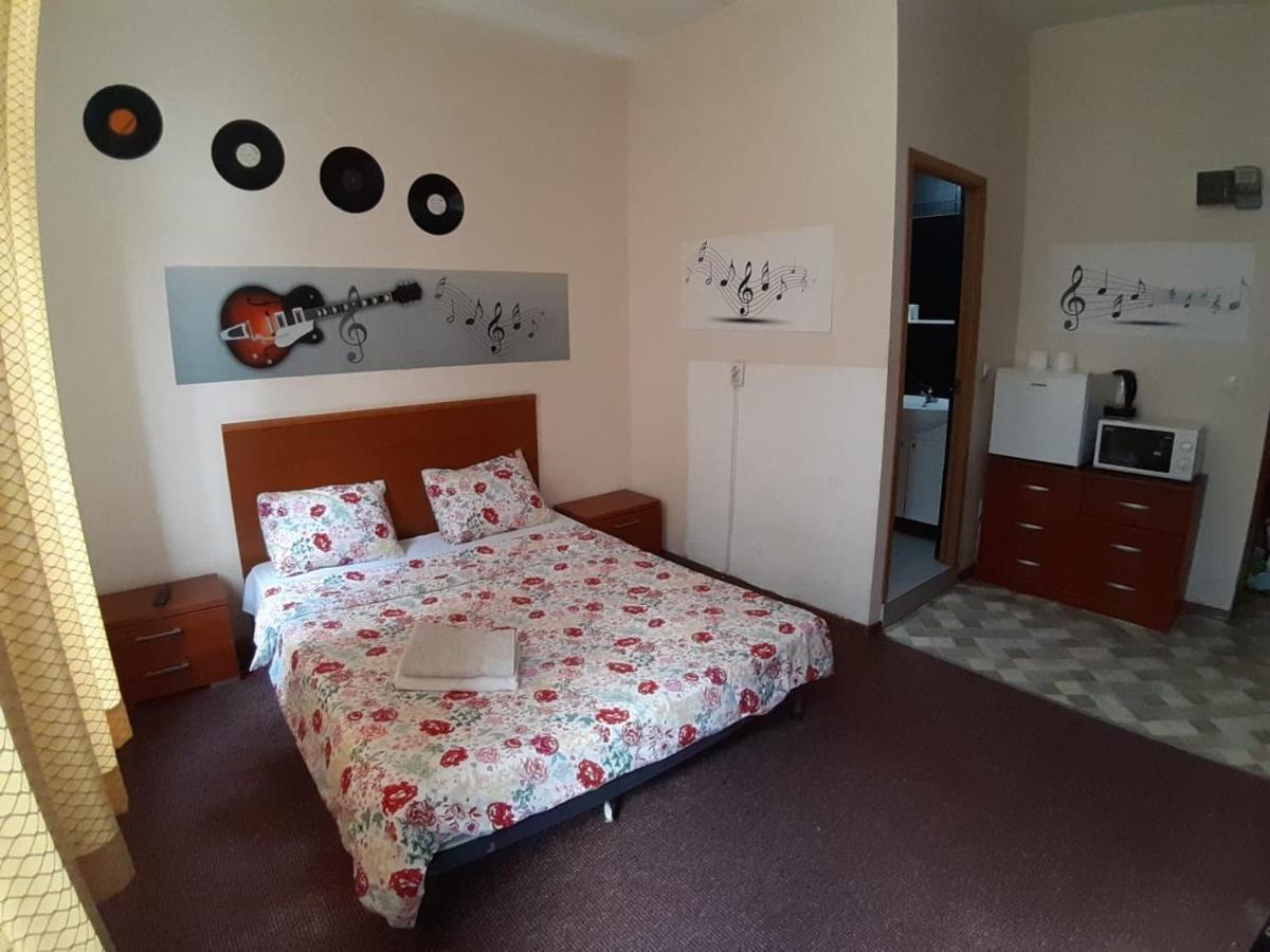 Old Town Friendly And Lovely Apartment Bukarest Kültér fotó